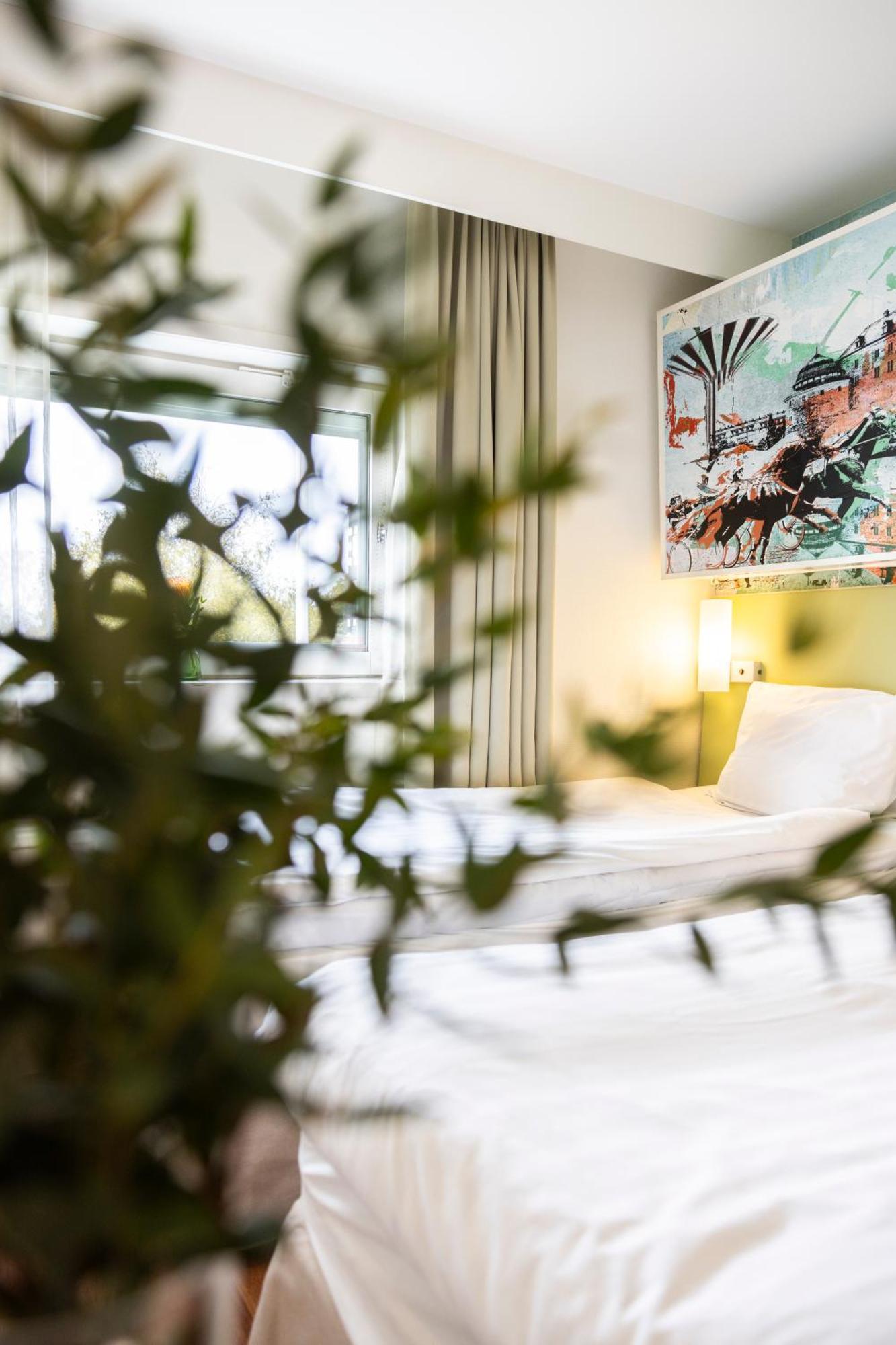 Hotel Good Morning Oerebro Exterior foto